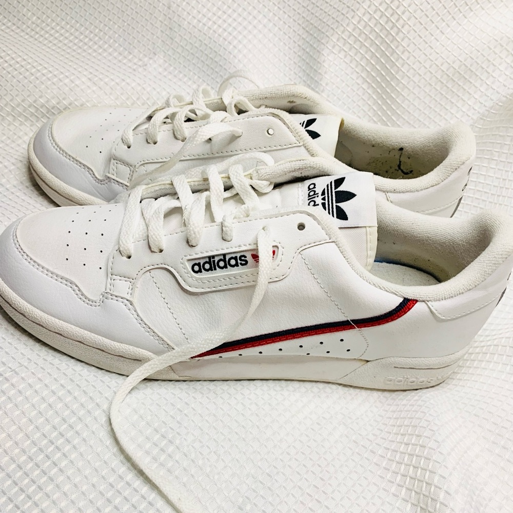 Adidas Women’s shoes size: 8 women’s